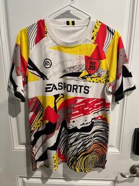 2020 EA Sports FIFA Ultimate Team Jersey FUT 20 Gamer Jersey Men’s Size Medium